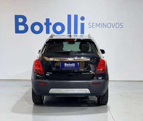 CHEVROLET-TRACKER-2015