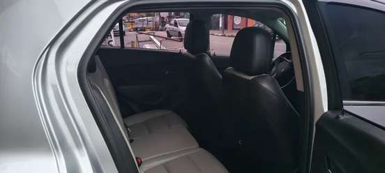 CHEVROLET-TRACKER-2015