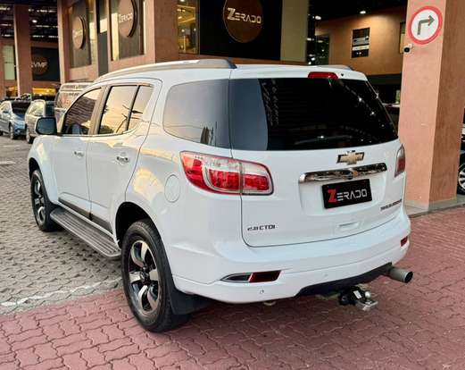 CHEVROLET-TRAILBLAZER-2014