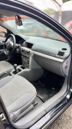 CHEVROLET-VECTRA-2010