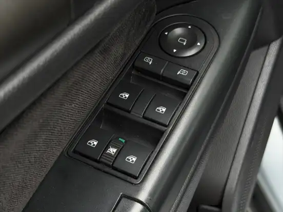 CHEVROLET-VECTRA-2.0 MPFI GT HATCH 8V FLEX 4P MANUAL CHEVROLET-VECTRA-2010