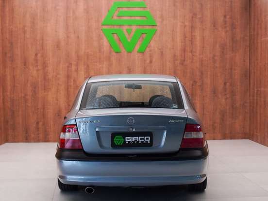 CHEVROLET-VECTRA-2.0 MPFI GLS 8V GASOLINA 4P MANUAL CHEVROLET-VECTRA-1997