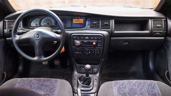 CHEVROLET-VECTRA-1997