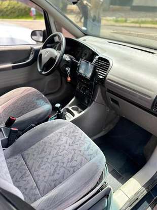 CHEVROLET-ZAFIRA-2.0 MPFI CD 8V GASOLINA 4P MANUAL CHEVROLET-ZAFIRA-2001