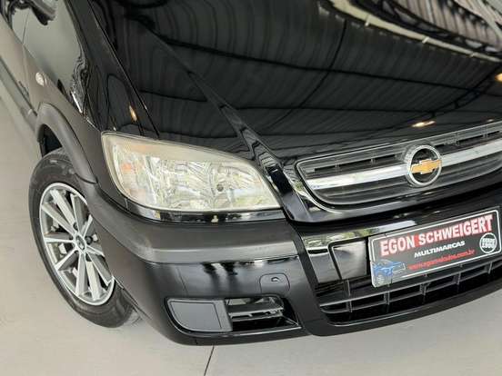 CHEVROLET-ZAFIRA-2010