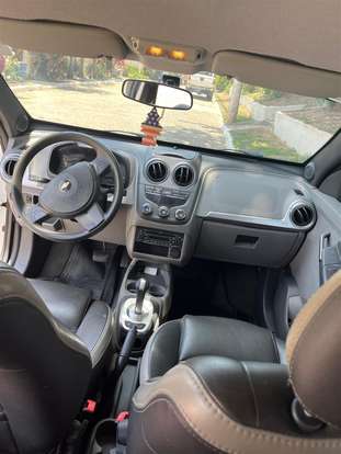CHEVROLET-AGILE-2012