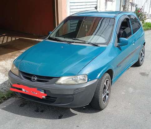 CHEVROLET-CELTA-2001