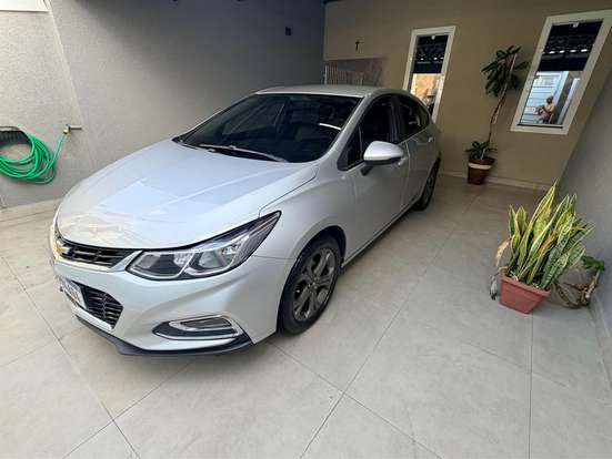 CHEVROLET-CRUZE-2018