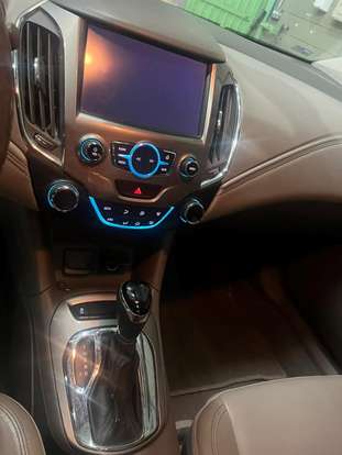 CHEVROLET-CRUZE-2019