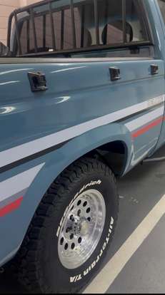 CHEVROLET-D20-1988