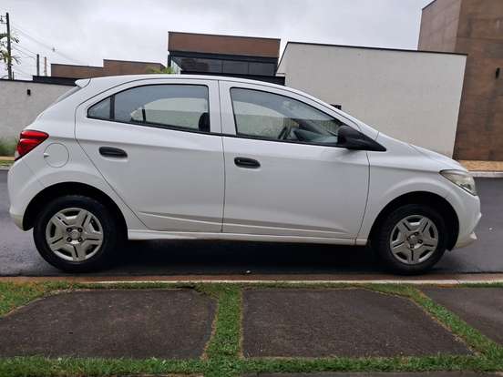 CHEVROLET-ONIX-1.0 MPFI LS 8V FLEX 4P MANUAL CHEVROLET-ONIX-2013