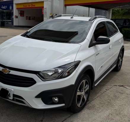 CHEVROLET-ONIX-2018