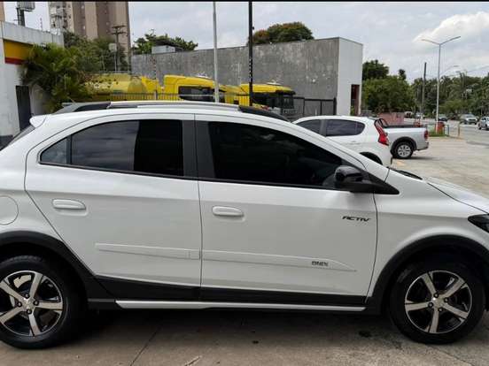 CHEVROLET-ONIX-1.4 MPFI ACTIV 8V FLEX 4P AUTOMÁTICO CHEVROLET-ONIX-2018