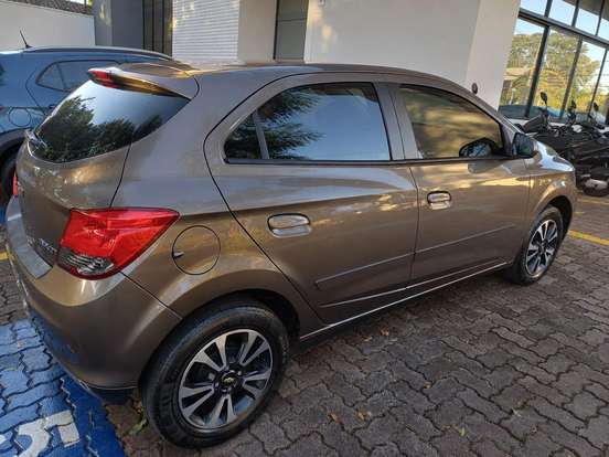 CHEVROLET-ONIX-2014