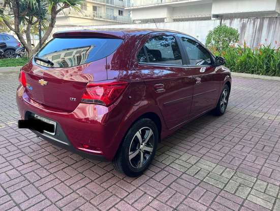 CHEVROLET-ONIX-2018