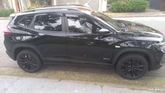 CHEVROLET-TRACKER-2023
