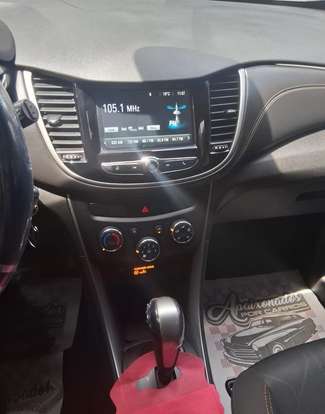 CHEVROLET-TRACKER-2017