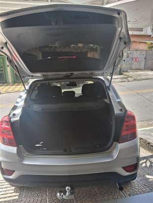 CHEVROLET-TRACKER-2017