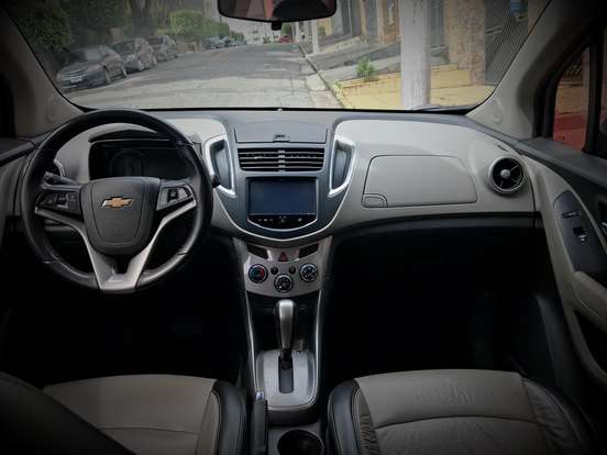 CHEVROLET-TRACKER-2014