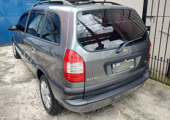 CHEVROLET-ZAFIRA-2011