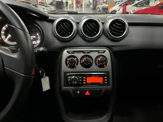 CITROËN-C3-1.5 TENDANCE 8V FLEX 4P MANUAL CITROËN-C3-2013
