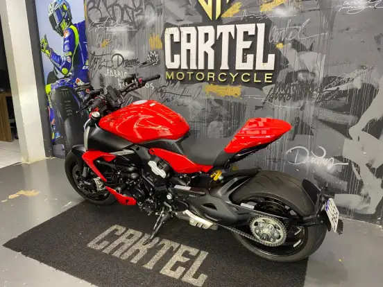 DUCATI-DIAVEL V4 DUCATI-DIAVEL V4-2025