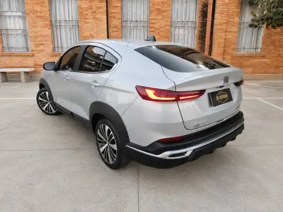FIAT-FASTBACK-2022