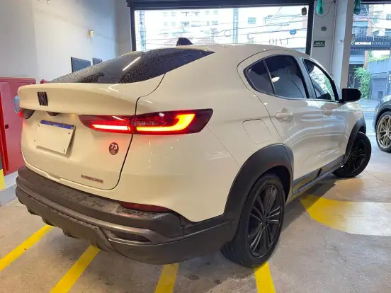 FIAT-FASTBACK-2024