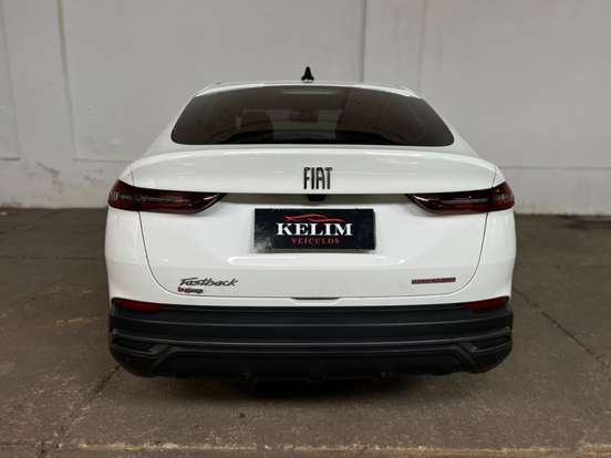 FIAT-FASTBACK-2024