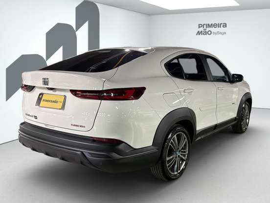 FIAT-FASTBACK-2024