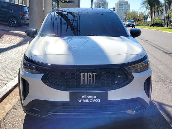FIAT-FASTBACK-2024