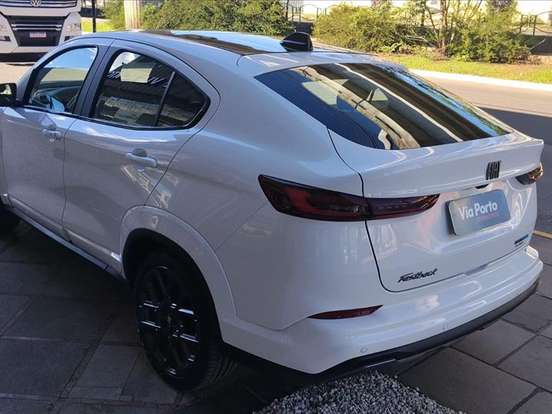 FIAT-FASTBACK-1.0 TURBO 200 HYBRID IMPETUS CVT FIAT-FASTBACK-2025