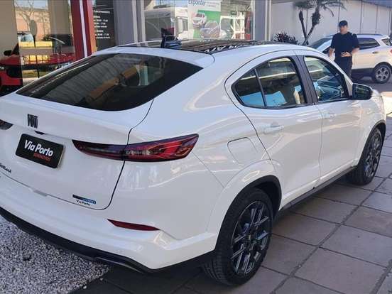 FIAT-FASTBACK-1.0 TURBO 200 HYBRID IMPETUS CVT FIAT-FASTBACK-2025