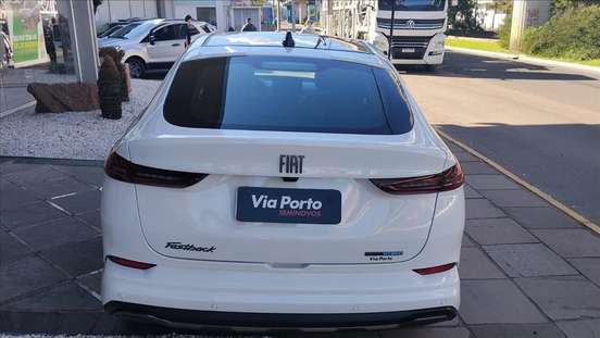 FIAT-FASTBACK-2025