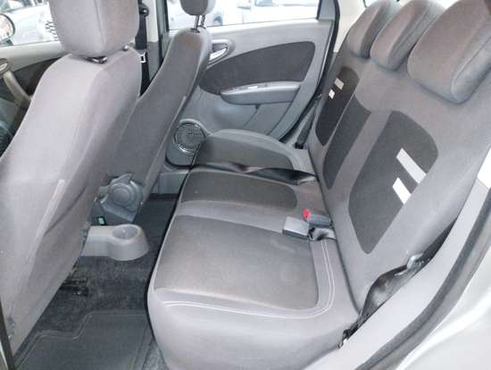 FIAT-GRAND SIENA-1.6 MPI ESSENCE 16V FLEX 4P AUTOMATIZADO FIAT-GRAND SIENA-2015