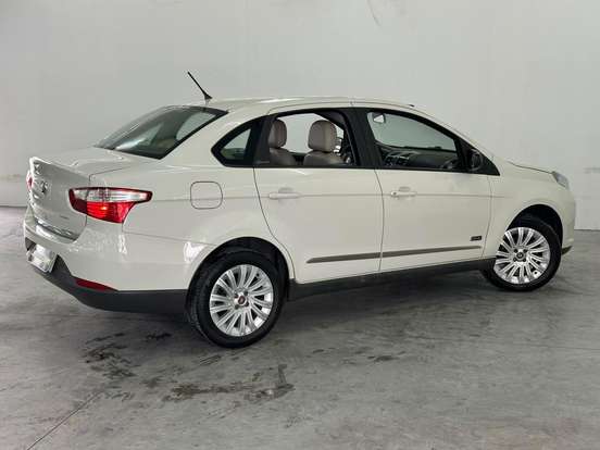 FIAT-GRAND SIENA-1.6 MPI ESSENCE 16V FLEX 4P MANUAL FIAT-GRAND SIENA-2013