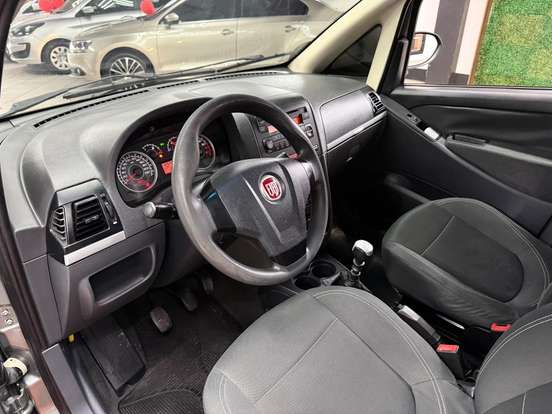 FIAT-IDEA-1.6 MPI ESSENCE 16V FLEX 4P MANUAL FIAT-IDEA-2010