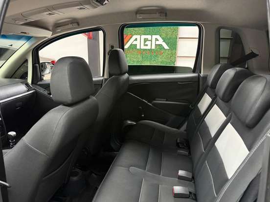 FIAT-IDEA-1.6 MPI ESSENCE 16V FLEX 4P MANUAL FIAT-IDEA-2010