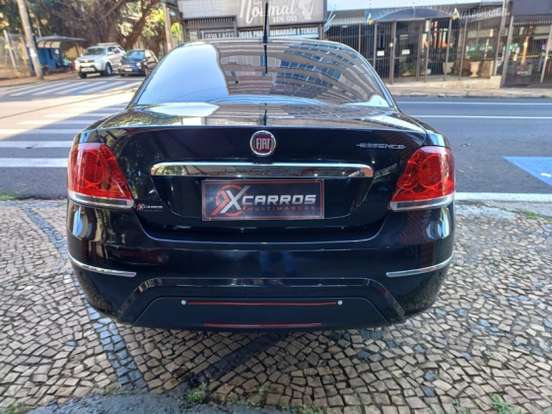 FIAT-LINEA-1.8 ESSENCE 16V FLEX 4P AUTOMATIZADO FIAT-LINEA-2014