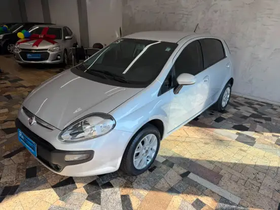 FIAT-PUNTO-2014