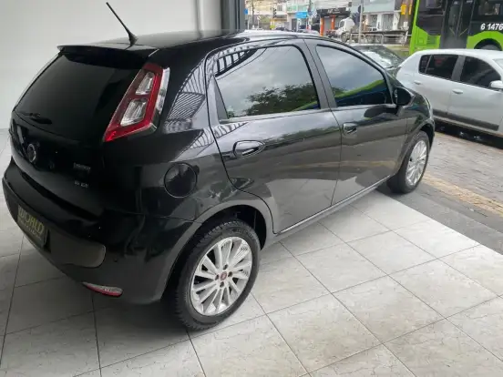 FIAT-PUNTO-1.6 ESSENCE 16V FLEX 4P AUTOMATIZADO FIAT-PUNTO-2015
