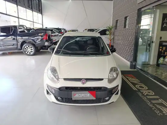 FIAT-PUNTO-2014