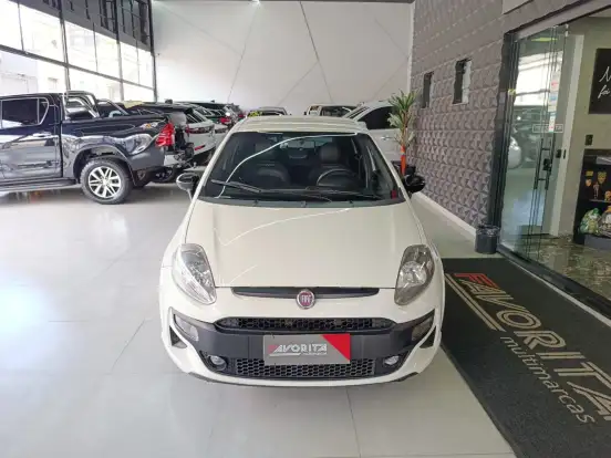 FIAT-PUNTO-1.8 BLACKMOTION 16V FLEX 4P AUTOMATIZADO FIAT-PUNTO-2014