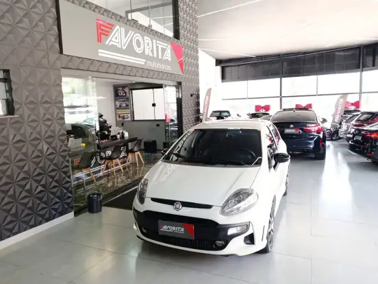 FIAT-PUNTO-1.8 BLACKMOTION 16V FLEX 4P AUTOMATIZADO FIAT-PUNTO-2014