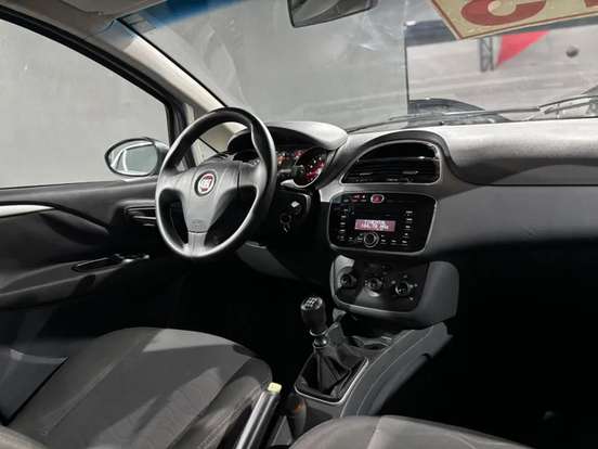 FIAT-PUNTO-1.6 ESSENCE 16V FLEX 4P MANUAL FIAT-PUNTO-2012