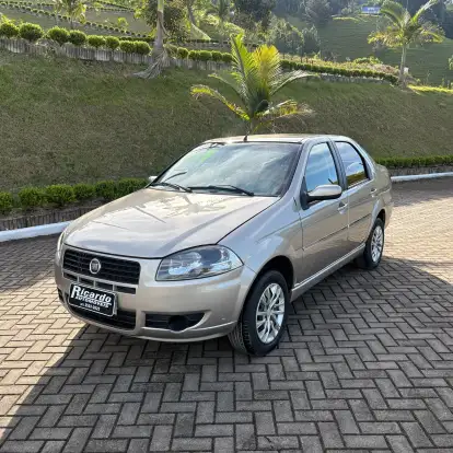 FIAT-SIENA-2010