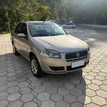 FIAT-SIENA-2010