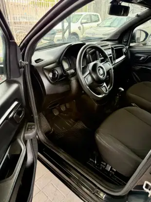 FIAT-STRADA-2021