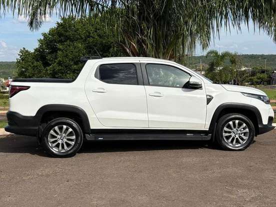 FIAT-STRADA-1.3 FIREFLY FLEX FREEDOM CD MANUAL FIAT-STRADA-2023