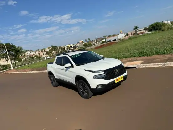 FIAT-TORO-2023